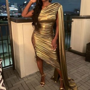 Off the shoulder dress. This dress is a fitted size medium.